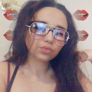 Meet your Posher, Davida